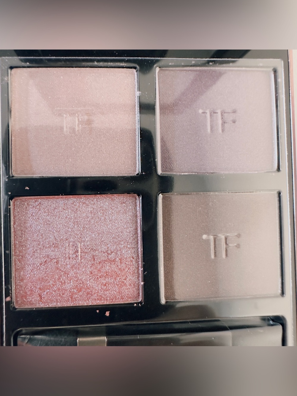 New Tom Ford Eye Color Quad Eyeshadow Palette - 27 Virgin Orchid - Picture 4 of 6